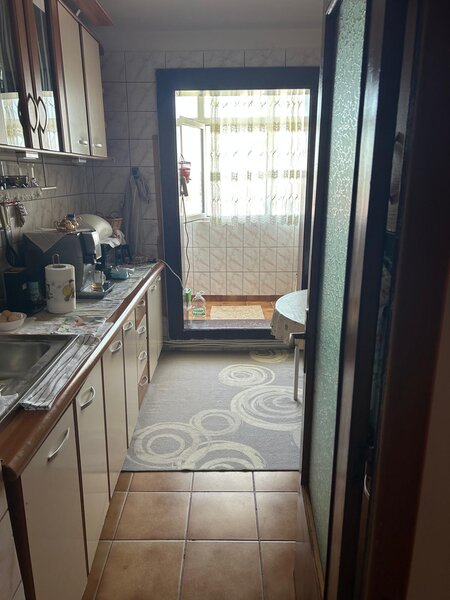 Uverturii, Gorjului, apartament 3 camere, 67 mp.